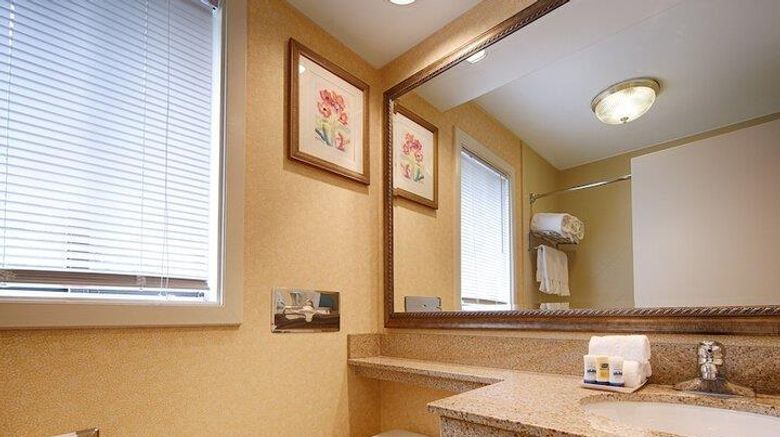 <b>Hotel Boston Room</b>. Images powered by <a href="https://iceportal.shijigroup.com/" title="IcePortal" target="_blank">IcePortal</a>.