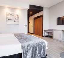Hotel Ilunion Atrium Room