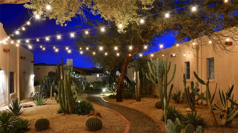 Lodge on the Desert Exterior. Images powered by <a href="https://iceportal.shijigroup.com" target="_blank" rel="noopener">Ice Portal</a>.