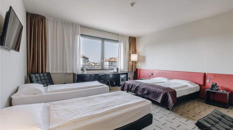 Continental Hotel Room
