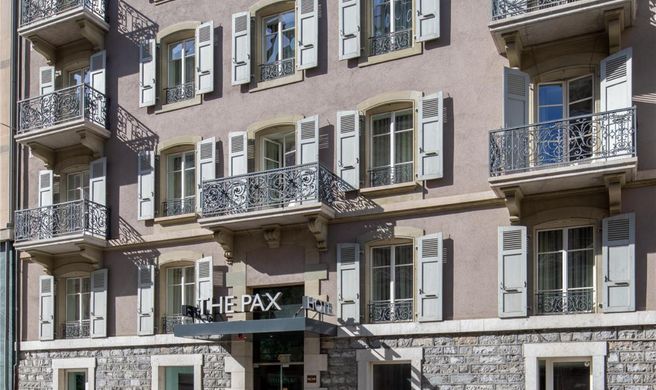 Pax Hotel Exterior