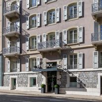 Pax Hotel