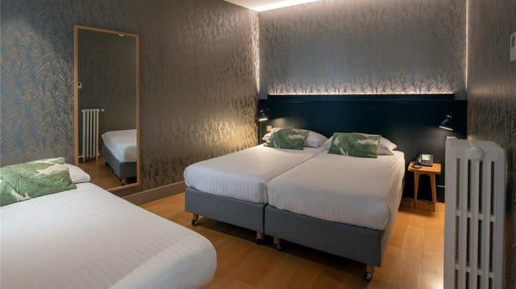 Pax Hotel Room