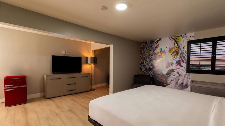 The Lexi Las Vegas Room