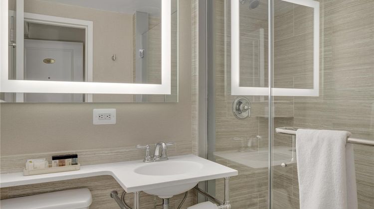 Tidewater Inn Room
