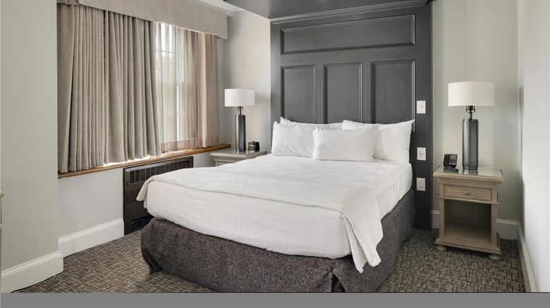 <b>Tidewater Inn Room</b>. Images powered by <a href="https://iceportal.shijigroup.com/" title="IcePortal" target="_blank">IcePortal</a>.