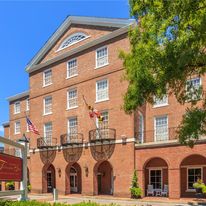 Tidewater Inn