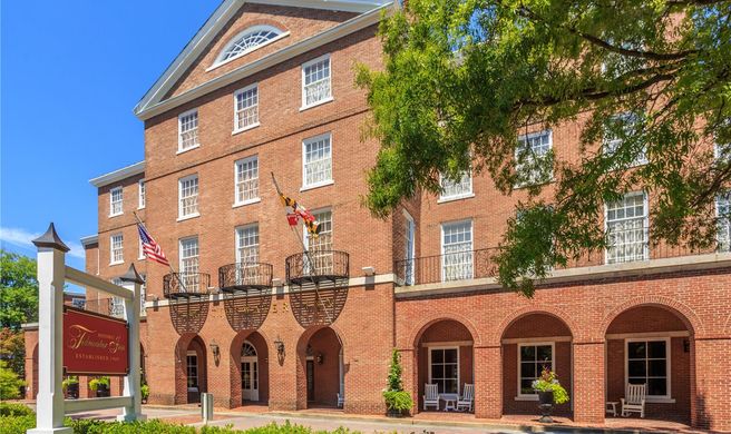Tidewater Inn Exterior