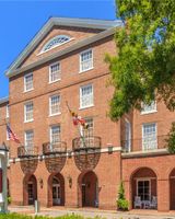 Tidewater Inn