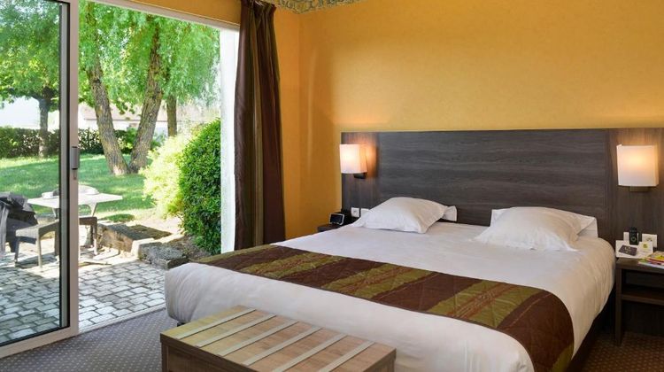 Hotel des Chateaux Room