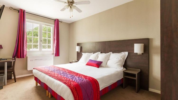 Hotel des Chateaux Room