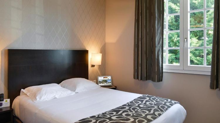 Hotel des Chateaux Room