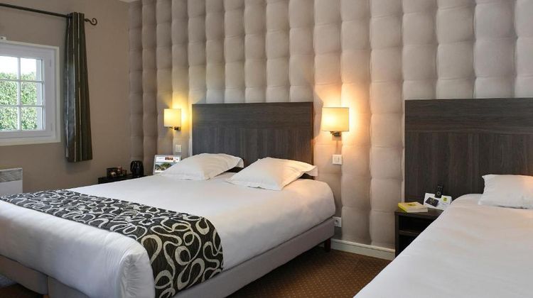 Hotel des Chateaux Room