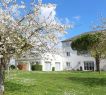 Hotel des Chateaux Exterior