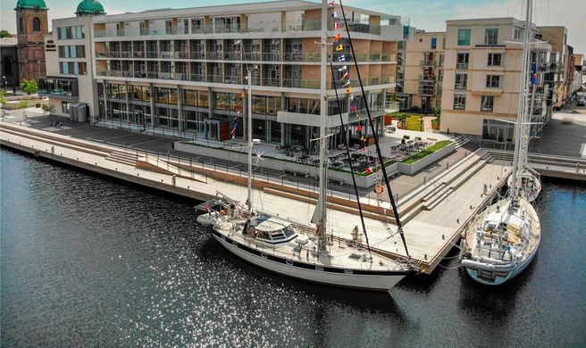 Hotel Oresund Exterior
