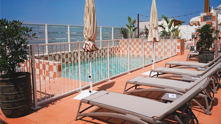 Residence Les Consuls de Mer Pool