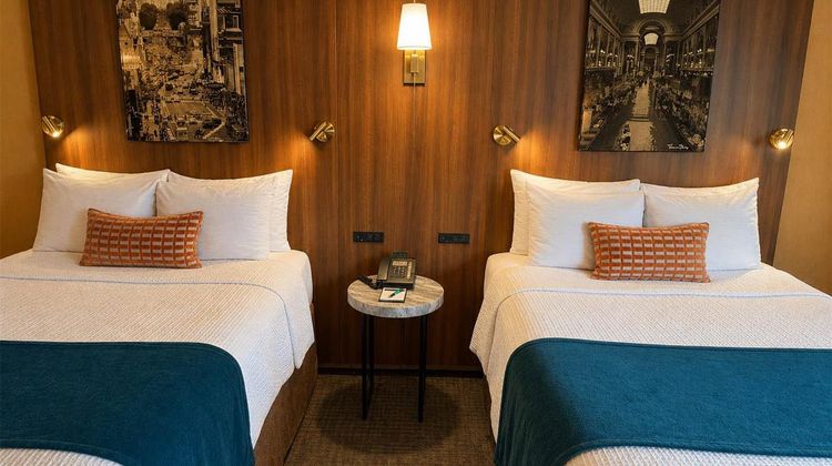 The Dylan at SFO Room