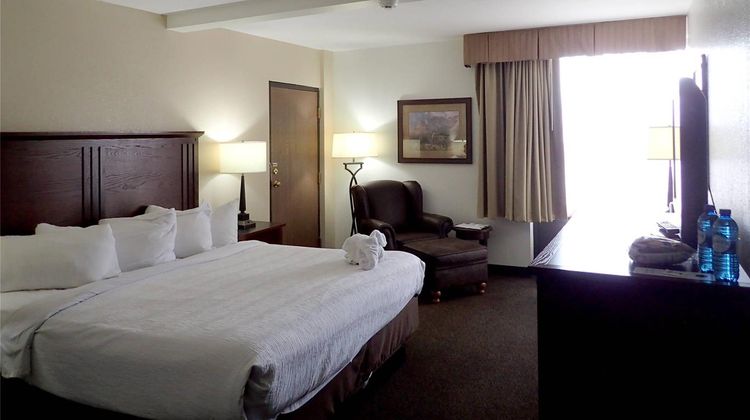 Western Heritage Hotel and Conference Center Room