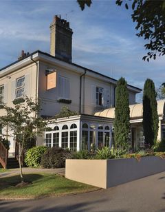 Forest Lodge Hotel