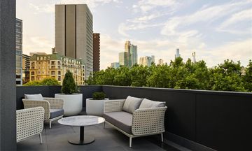 Royce Hotel