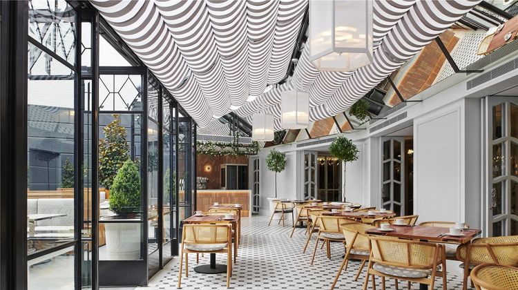 Royce Hotel Restaurant