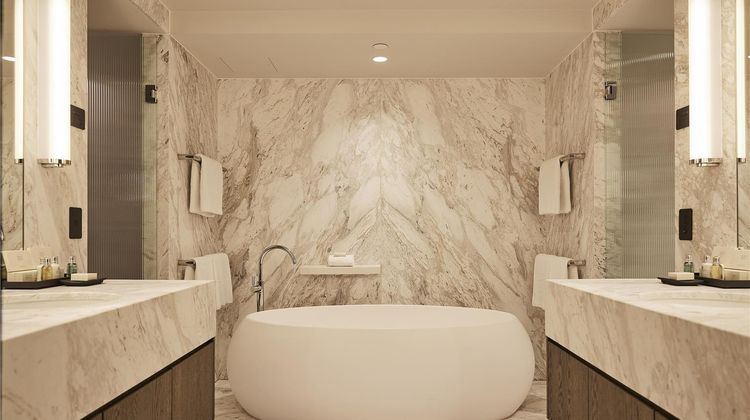 The Lyall Hotel Suite