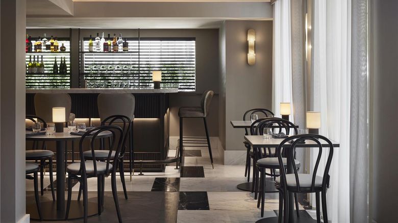 <b>The Lyall Hotel Restaurant</b>. Images powered by <a href="https://iceportal.shijigroup.com/" title="IcePortal" target="_blank">IcePortal</a>.