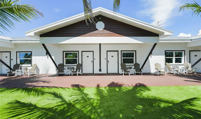 On the Beach Casey Key Exterior