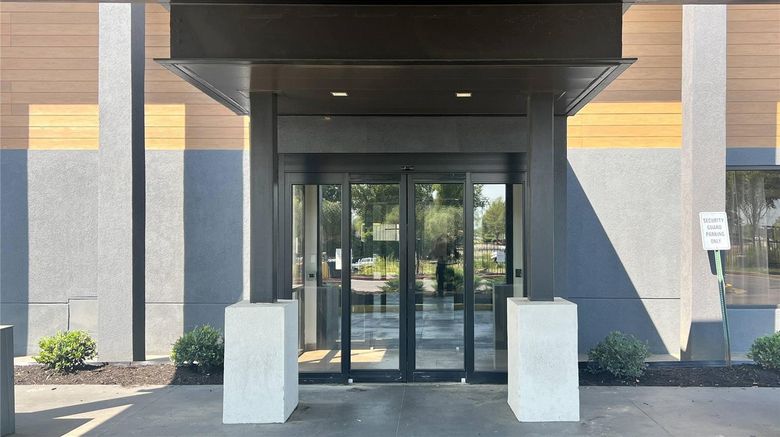 <b>Courtyard by Marriott Jackson Ridgeland Exterior</b>. Images powered by <a href="https://iceportal.shijigroup.com/" title="IcePortal" target="_blank">IcePortal</a>.