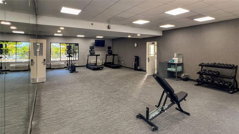 <b>Courtyard by Marriott Jackson Ridgeland Health</b>. Images powered by <a href="https://iceportal.shijigroup.com/" title="IcePortal" target="_blank">IcePortal</a>.