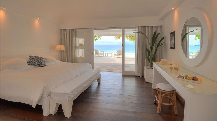Diamonds Thudufushi Beach Suite