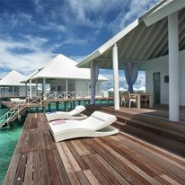 Diamonds Thudufushi Beach