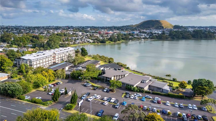 Waipuna Hotel & Conference Ctr Exterior
