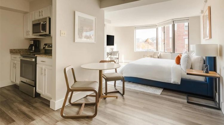 Sonder Georgetown C&O Room