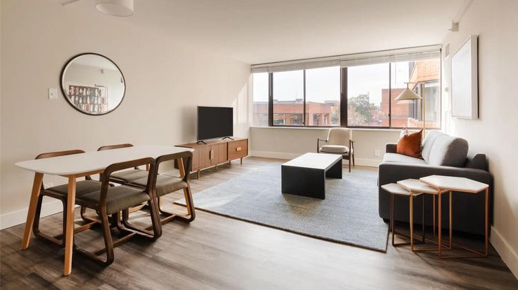 Sonder Georgetown C&O Room
