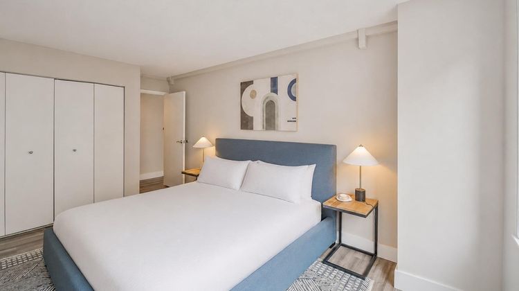 Sonder Georgetown C&O Suite