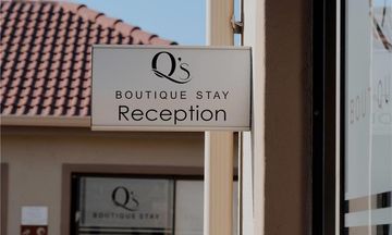 Q's Boutique Stay