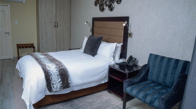 Q's Boutique Stay Room