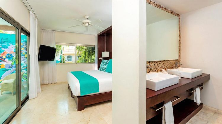 The Palm at Playa Room