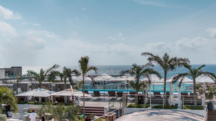 The Reef 28 Pool