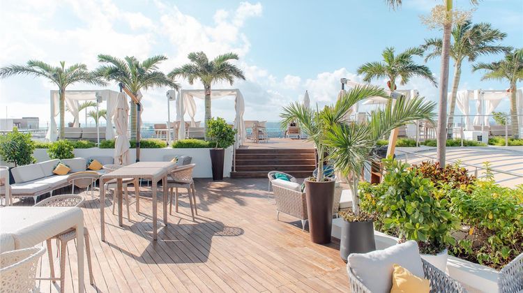 The Reef 28 Restaurant