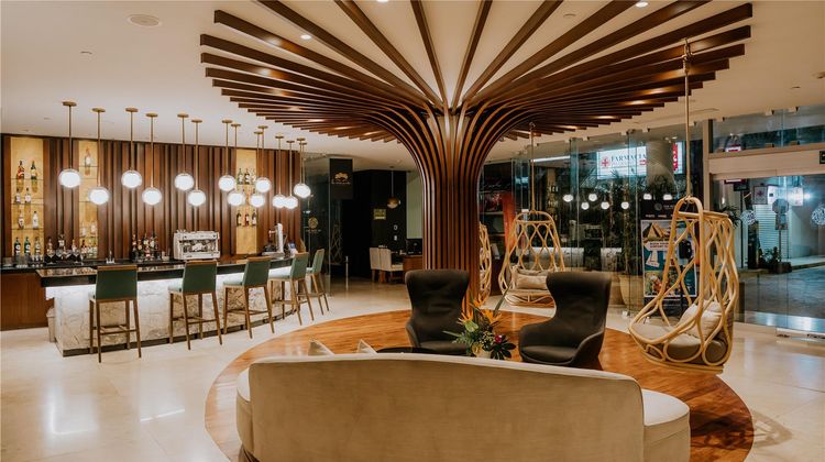 The Reef 28 Lobby