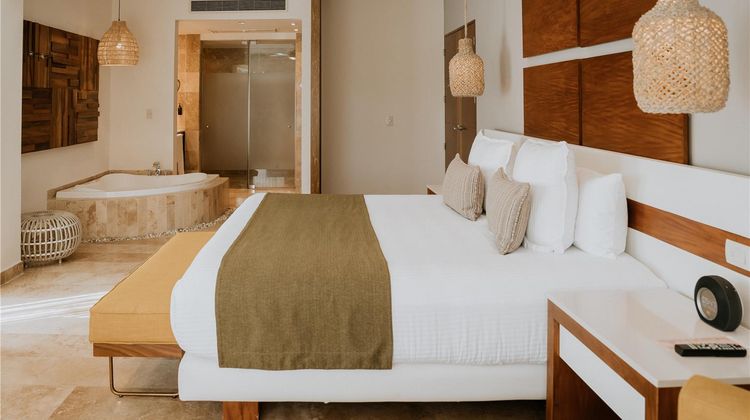The Reef 28 Suite