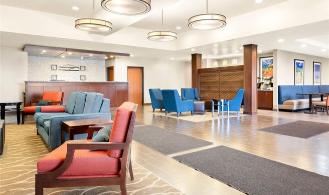 Wheatland Inn and Suites Lobby