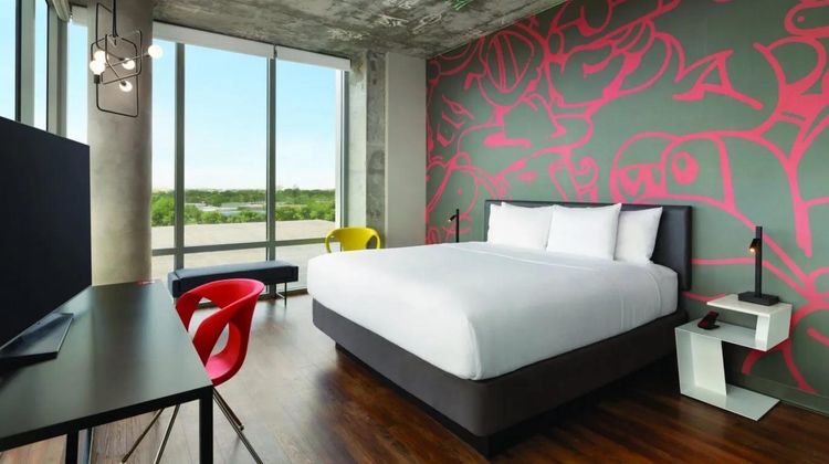 Kompose Boutique Hotel Miami Airport Room