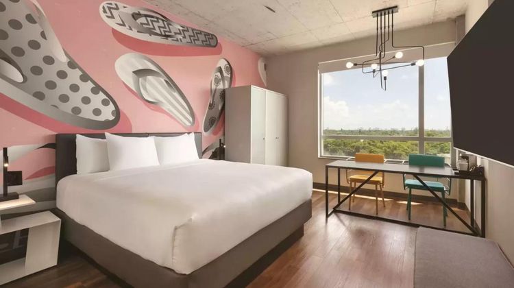 Kompose Boutique Hotel Miami Airport Room