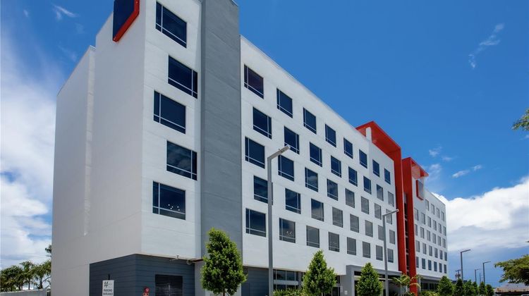 Kompose Boutique Hotel Miami Airport Exterior