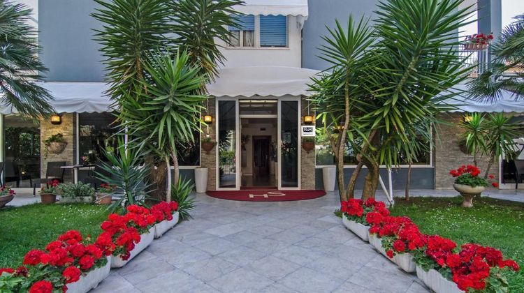 Hotel Scandinavia Exterior