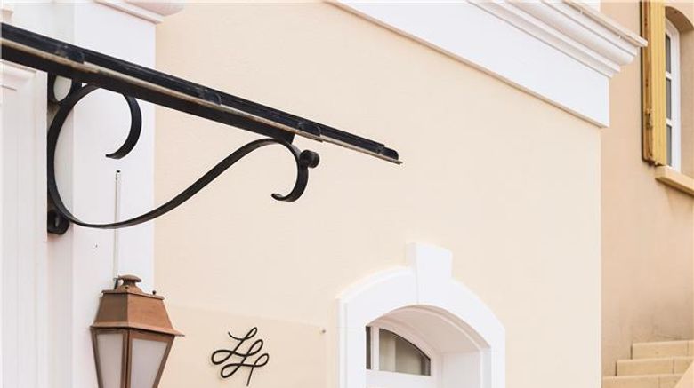 <b>Le Fregate Provence Exterior</b>. Images powered by <a href="https://iceportal.shijigroup.com/" title="IcePortal" target="_blank">IcePortal</a>.