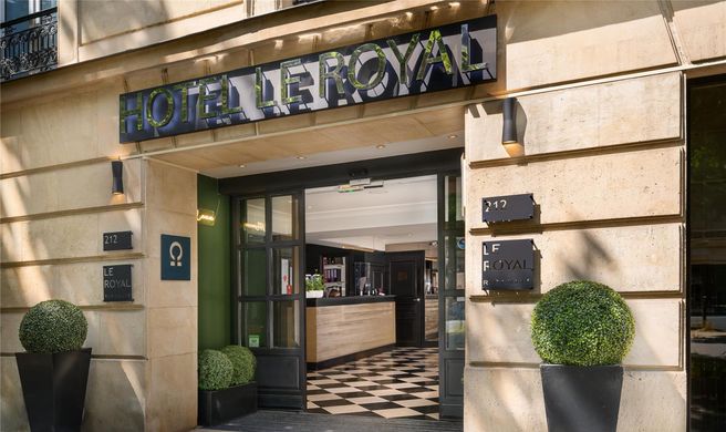Hotel le Royal Exterior